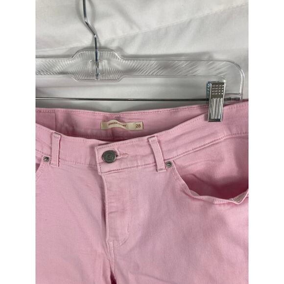 Levis Pink Denim Bermuda Short Size 28 - Picture 3 of 4